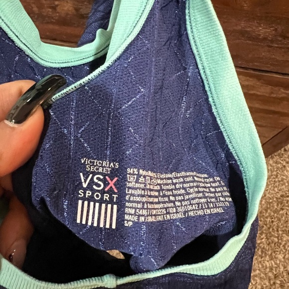 🩷💚VS SPORT S TANK - Picture 3 of 3